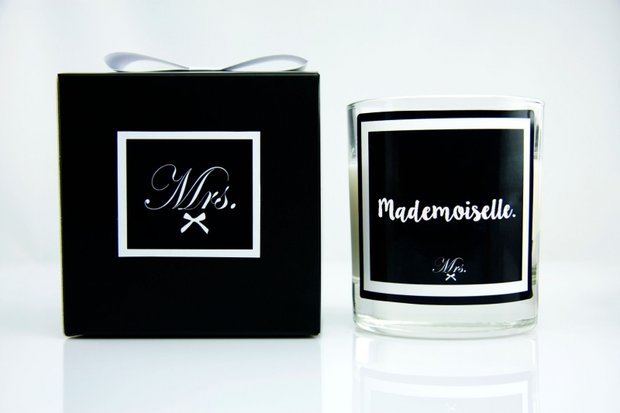 Mademoiselle scented candle 270 gr